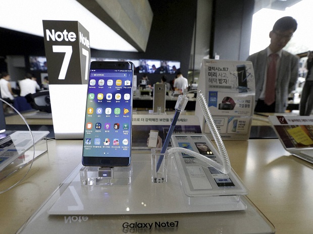Samsung-begins-to-replace-Galaxy-Note-7-in-South-Korea Samsung-begins-to-replace-Galaxy-Note-7-in-South-Korea