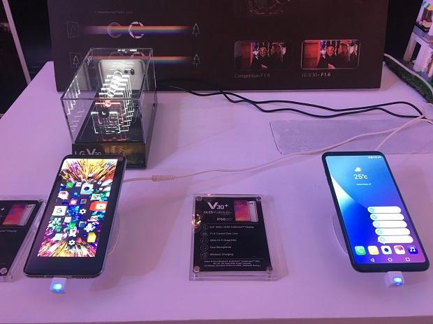 LG V30+with dual rear camera setup to launch in India today LG V30+with dual rear camera setup to launch in India today