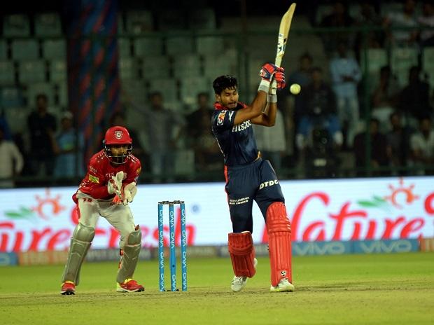 IPL 2018: Gautam Gambhir steps down as Delhi Daredevils captain IPL 2018: Gautam Gambhir steps down as Delhi Daredevils captain