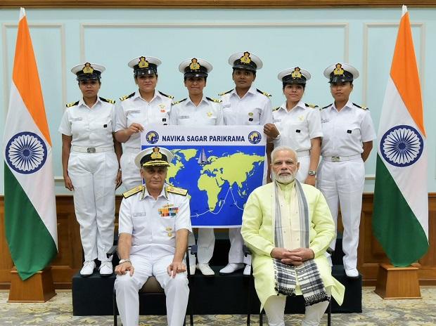 INSV Tarini PM meets crew of Navika Sagar Parikrama last year. (Photo: @indiannavy)