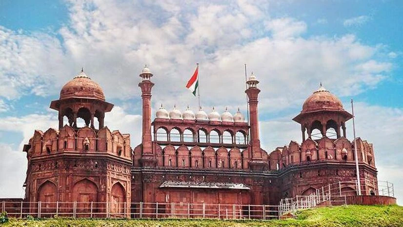 Why is the National Flag unfurled at the Red Fort every August 15? | India News - Business Standard
