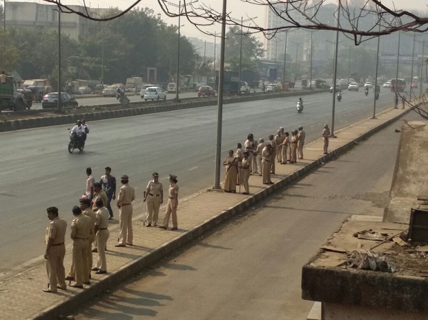 Maharashtra bandh hits life in India's financial capital Maharashtra bandh hits life in India's financial capital