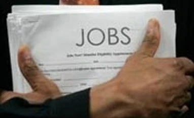 US jobless claims rise but GDP data show more growth