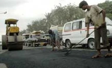 India's road network jumps over 7-fold in 10 years: FM