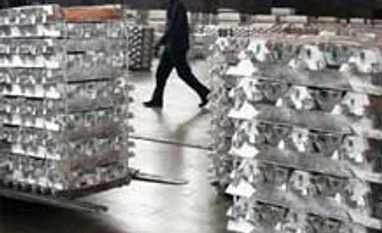 Aluminium up 0.1% on firming overseas trend