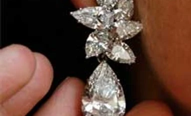 Tara Jewels shines on securing fresh orders