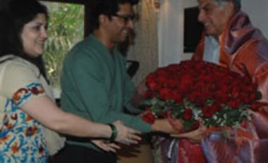 Tata visits Raj Thackeray's house, praises his painting collection