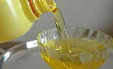 Refined soya oil up 0.4% on spot demand