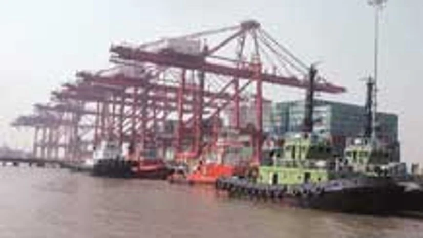 JNPT's container cargo traffic rises 65.38% in May at 454,385 TEUs JNPT's container cargo traffic rises 65.38% in May at 454,385 TEUs