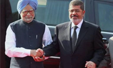 India, Egypt ink seven pacts after PM holds talks with Morsi