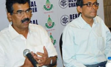 MIT Profesor slams govt's Right To Education programme