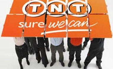 TNT Express to shed 4,000 jobs after UPS takeover fails