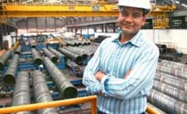 Welspun Corp June-qtr net loss at Rs 9.5 crore Welspun Corp June-qtr net loss at Rs 9.5 crore