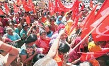 HC quashes govt order exempting BATL from trade union act