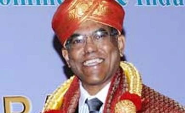6% growth not enough given India's poverty level: Subbarao