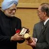 Manmohan Singh,Noburu Karashima,Padma Shri