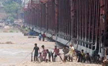 Floods hit power output in Himachal, Uttarakhand