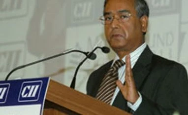Ponzi schemes can't be matched on return claims: Sebi chief