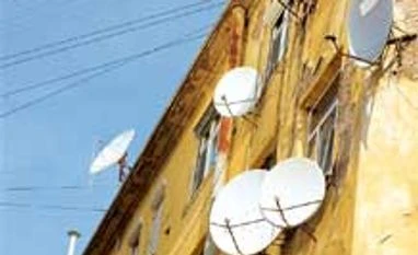 Mixed response to delay in digitisation rollout