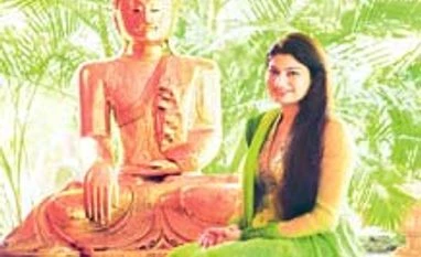 Magnified miniatures Heerina Misra