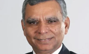 Initial minimum capital of Rs 500 cr is quite reasonable: Sanjiv Bhasin Sanjiv Bhasin