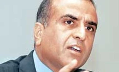 Govt should make more spectrum available as industry needs: Mittal