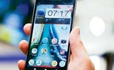 Global smartphone users to touch 1.75 bn in 2014: eMarketer