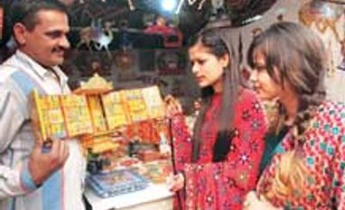 From the bazaars of India Kawad art