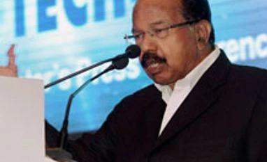 Cleared projects worth 1.5 lakh cr till now, says Moily M Veerappa Moily