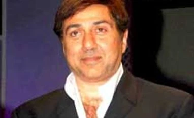 Manpasand signs Sunny Deol as brand ambassador for Mango Sip