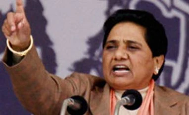 Mayawati urges EC to ban Amit Shah from campaigning in UP