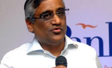 Future Group ties up with hybris for online synergy