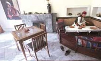 Non-AC restaurants not in service tax ambit