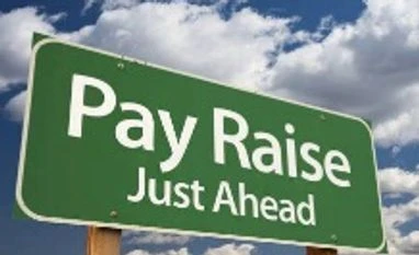 'Top honchos of cos may get over 10% pay hike this year'