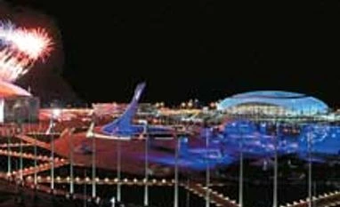 Winter Games begin, Putin keen to prove doubters wrong