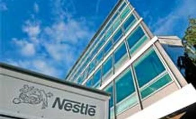 Nestle keeps 2015 outlook despite Indian noodle crisis