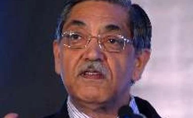 Rajan thanks Chakrabarty, says search on for successor