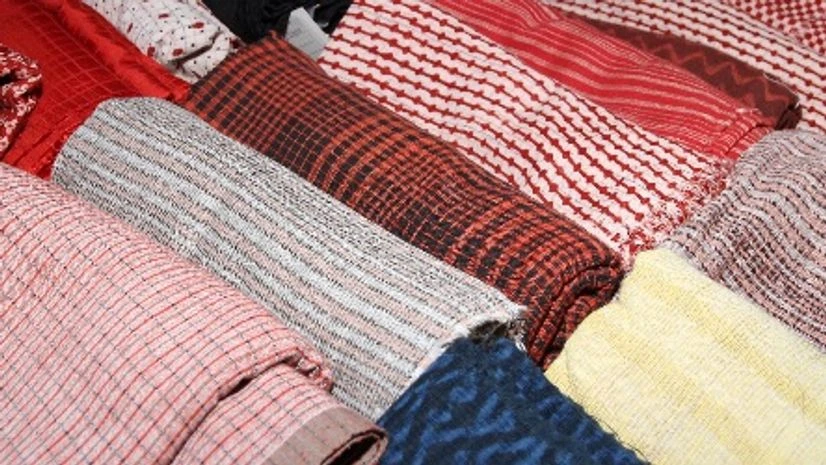 Cotton and tusser products by women weave at the exhibition Cotton and tusser products by women weave at the exhibition