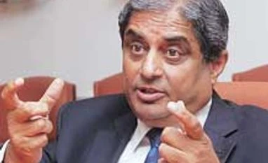 HDFC Bank will cut base rate this quarter: Aditya Puri