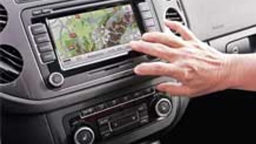 Set the connected car free Set the connected car free