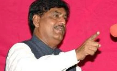 Munde faces challenge from former protege in Beed Gopinath Munde