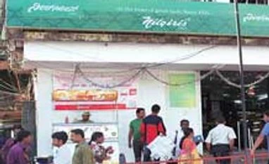 High price, FDI norms derail Nilgiris sale Nilgiris Dairy Farm