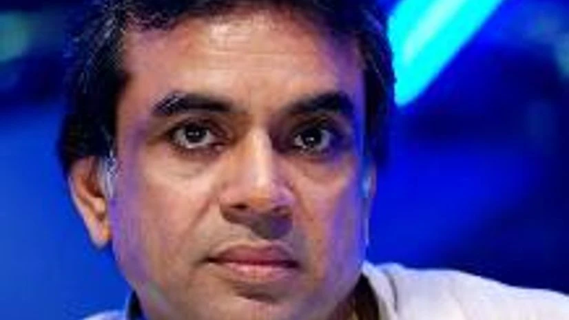 Paresh Rawal to play Sanjay Dutt's father in biopic Paresh Rawal to play Sanjay Dutt's father in biopic