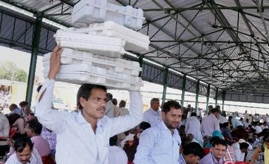 India votes amid polarised campaigns