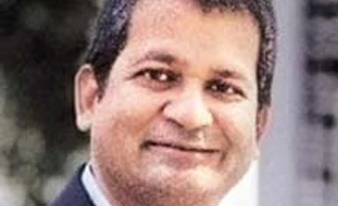 'PayPal's Rakesh Agrawal leaves after snide tweets' Rakesh Agarwal