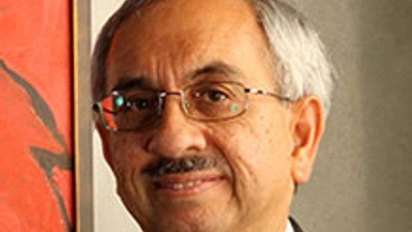 Reduce customs duty on titanium dioxide to 7.5%: Nadir Godrej Reduce customs duty on titanium dioxide to 7.5%: Nadir Godrej