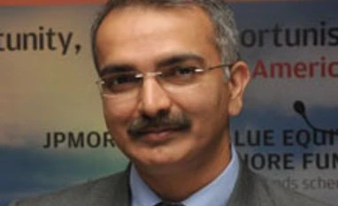 I firmly refuse to do business which isn't profitable: Nandkumar Surti