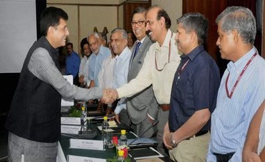 Piyush Goyal to hold mid-year review of renewable commitments next week