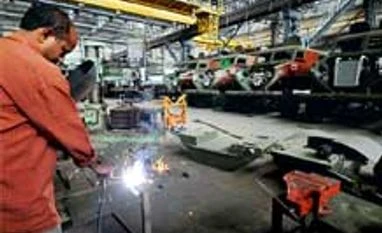 Divided CII opts for defence FDI limit of 49%