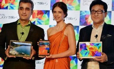 Samsung launches flagship 'Tab S' in India Samsung Tab S
